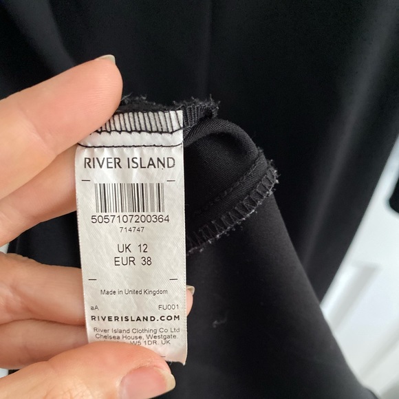 River Island River 3/4 Sleeve Hanky Hem Swing Dress, black, size US 8/ UK 12 - Picture 10 of 11